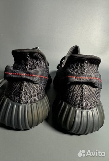 Кроссовки Yeezy Boost 350 V2 Black Люкс+