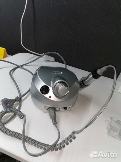 Аппарат для маникюра и лампа