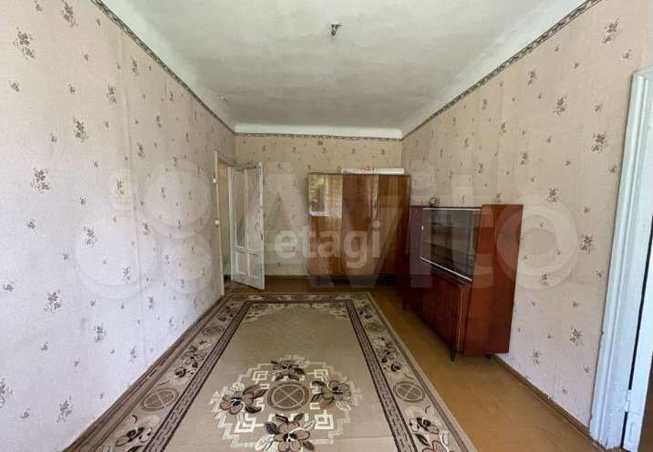 2-к. квартира, 42 м², 1/2 эт.