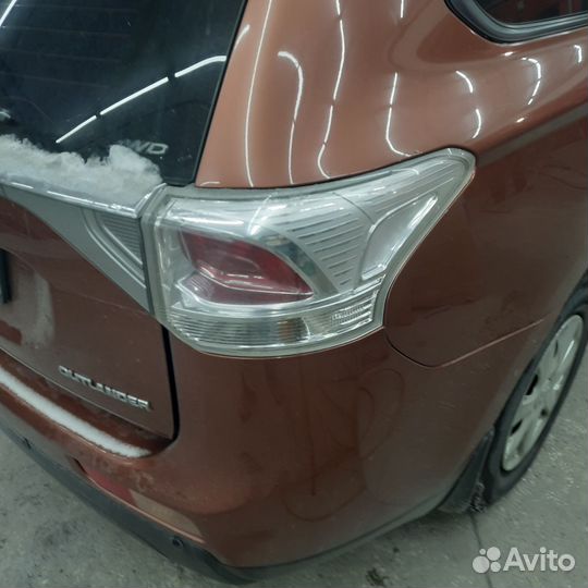 Фара задняч на оутлендер 3