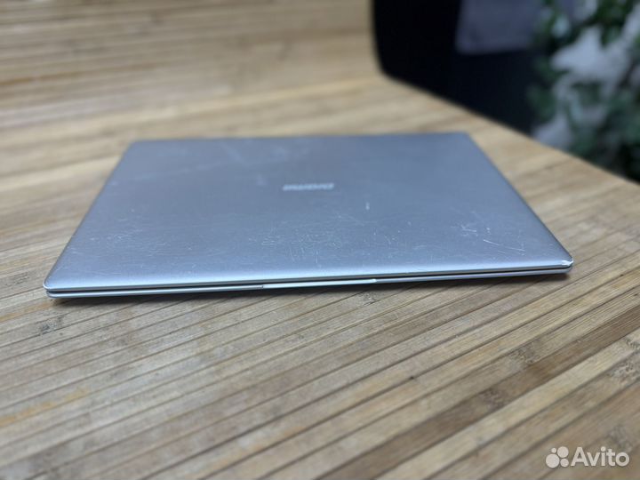 13.3 дюймовый ноут 4 ядра 4 озу 6 часов опботв