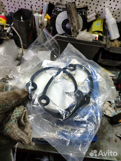 Прокладка передней крышки двигателя 06h103483c