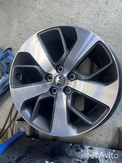 Комплект колес R18 KIA Optima GT