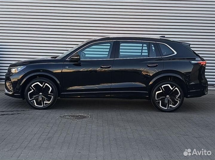 Volkswagen Tiguan L 2.0 AMT, 2024
