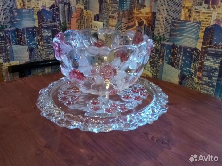 Ваза, тортница, салатник