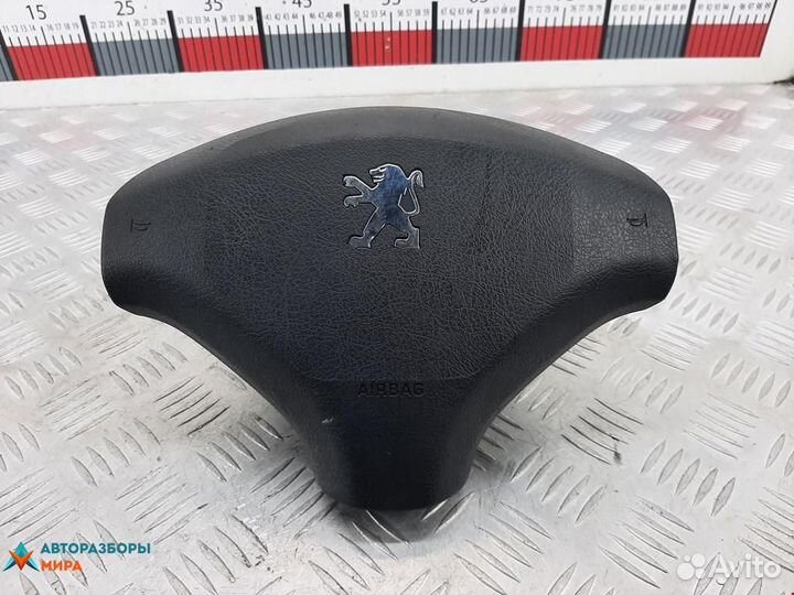 Подушка безопасности Peugeot 308 T7 2009 4112LA