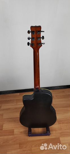 Электроакустическая гитара Hurricane Ovation