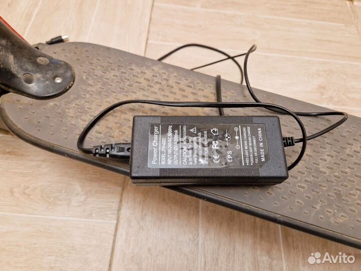 Электросамокат miscooter3991