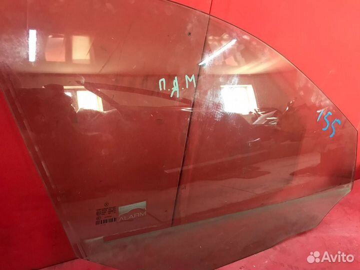 Стекло переднее правое Mercedes-Benz E-Class W212