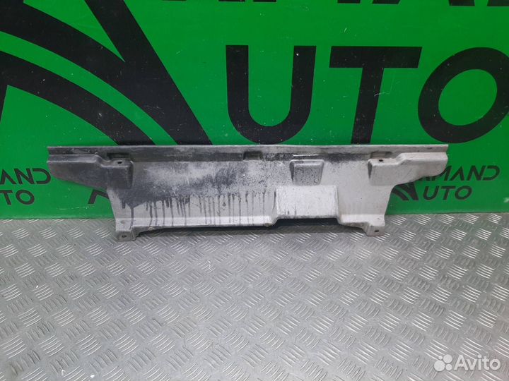 Дефлектор радиатора верхний LADA Samara (2113 1