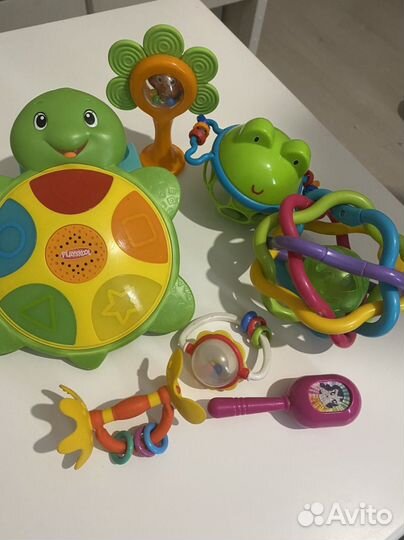 Развивающие игрушки, погремушки