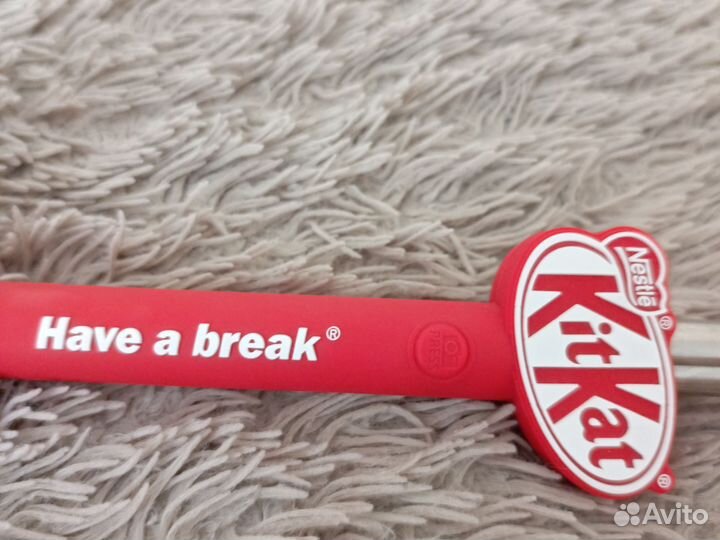 Селфи палка Kit Kat