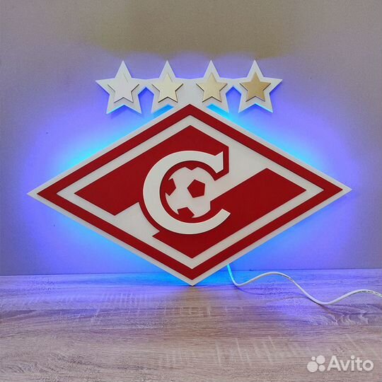 Эмблема футбольного клуба Спартак с подсветкой