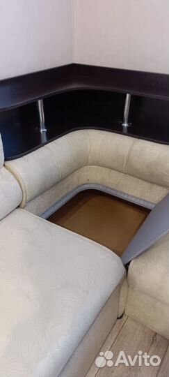 Большой угловой диван бу