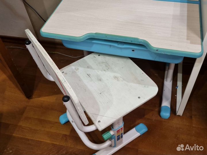 Парта со стулом