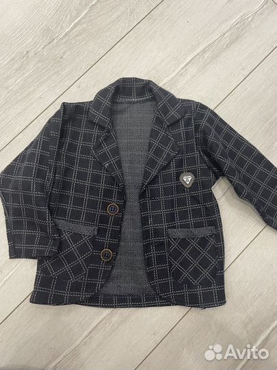 Пиджак для мальчика 80