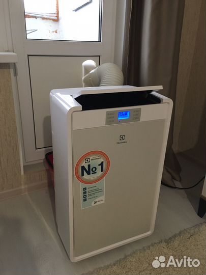 Мобильный напольный кондиционер Electrolux