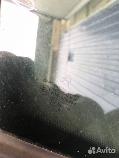 Стекло кузовное заднее левое Citroen C5 XFU ES9A