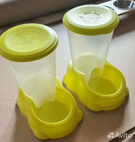 Товары для животных, миски, шлейки, щетки