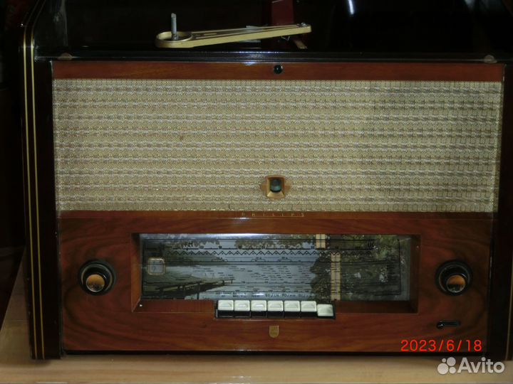 Ретро радио philips Eindhoven HX553A (1955)