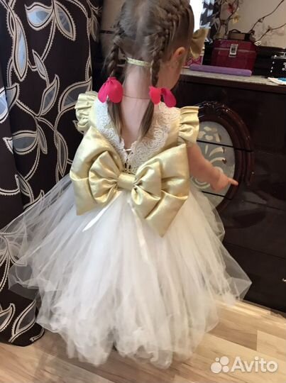 Платье празднечное