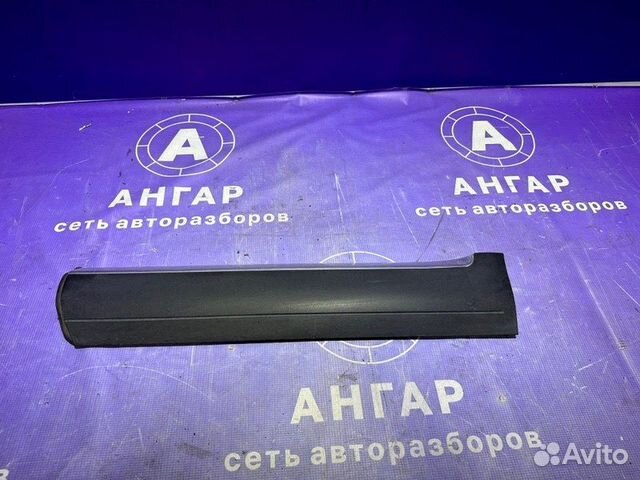 Накладка двери задняя левая Volkswagen Touareg 7L