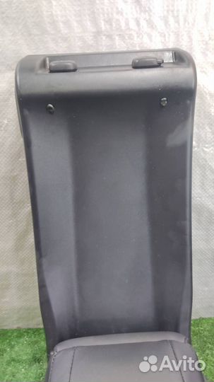 Подлокотник Lexus RX400H 2007