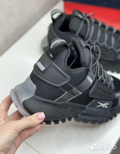 Reebok zig кроссовки