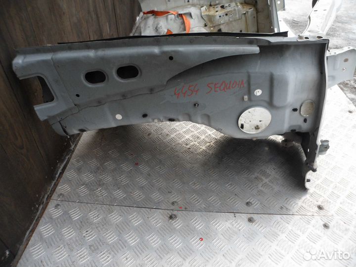 Передняя часть кузова Toyota Sequoia 1 K30,K40