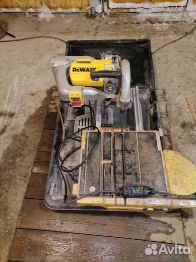 Плиткорез электрический водяной 1200 бу