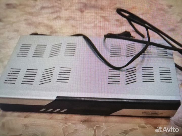 Ресивер триколор и спутниковая тарелка триколор