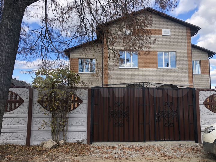 3-к. квартира, 115 м², 2/2 эт.