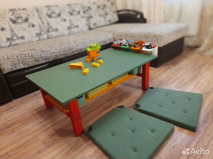 Детский столик