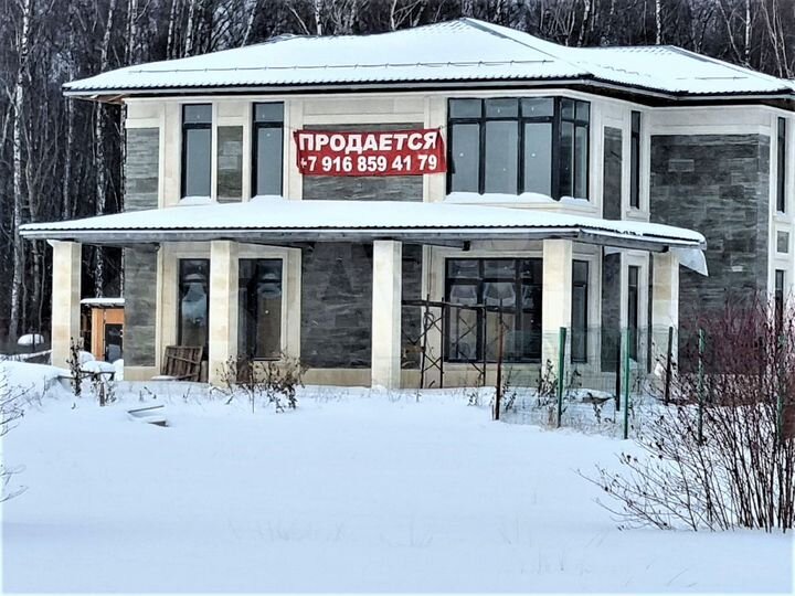 Коттедж 280 м² на участке 13,5 сот.