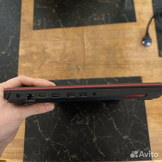 Игровой ноутбук asus
