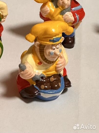 Игрушки из киндера 90х