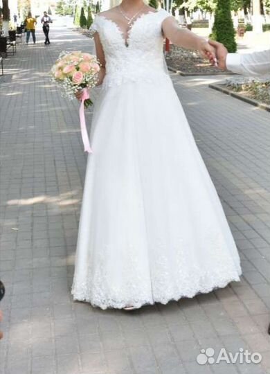 Продается свадебное платье