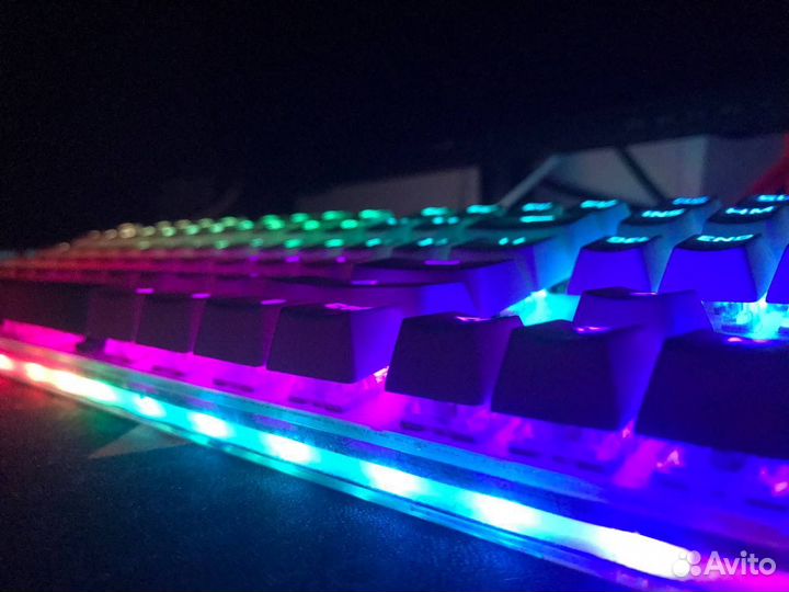 Игровая клавиатура с подсветкой