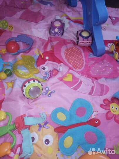 Развивающий коврик игровая дуга и игрушки