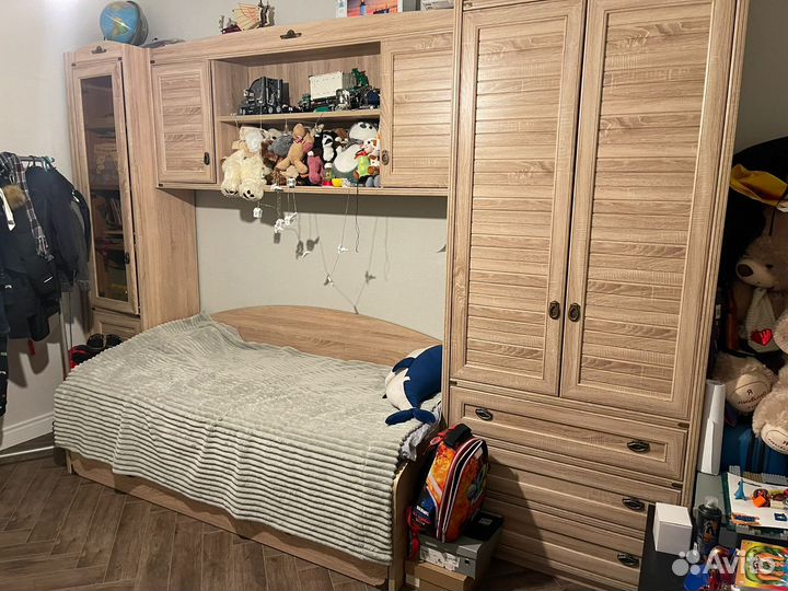 Мебельный гарнитур в детскую