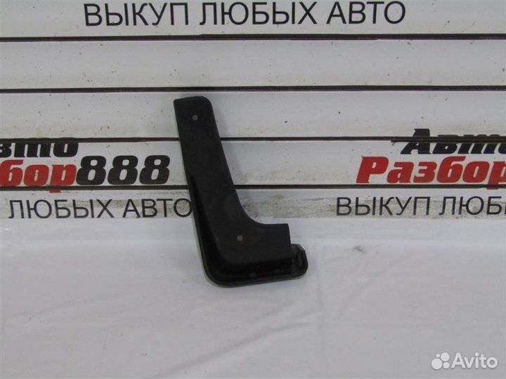 Брызговик задний правый Hyundai Tucson 3 TL G4NA