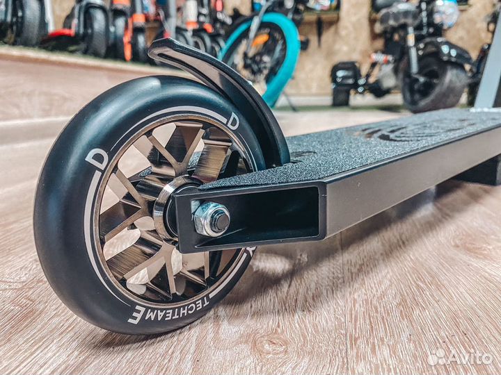 Трюковой самокат