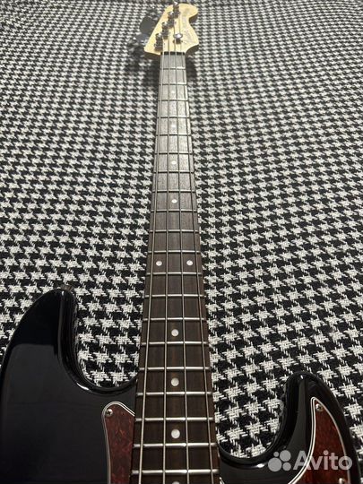 Бас гитара Fender Precision Bass реплика