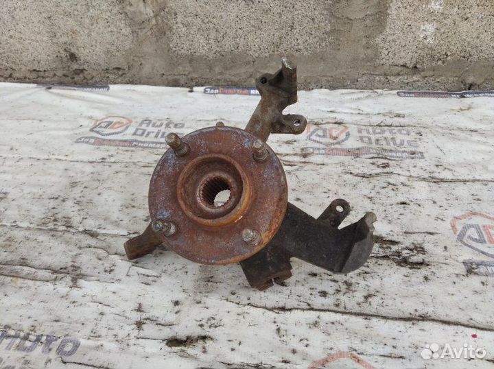 Кулак поворотный передний правый Ford Focus 1 2.0