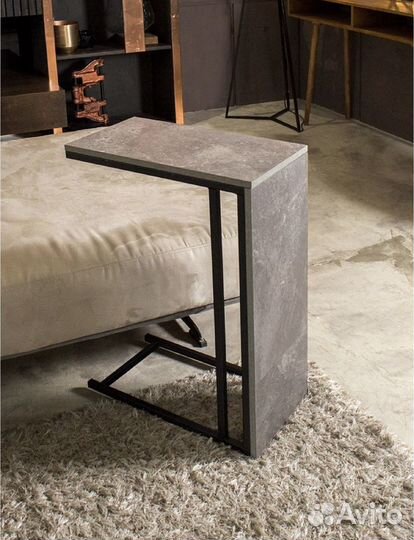 Столик трансформер новый 30х50х71 см