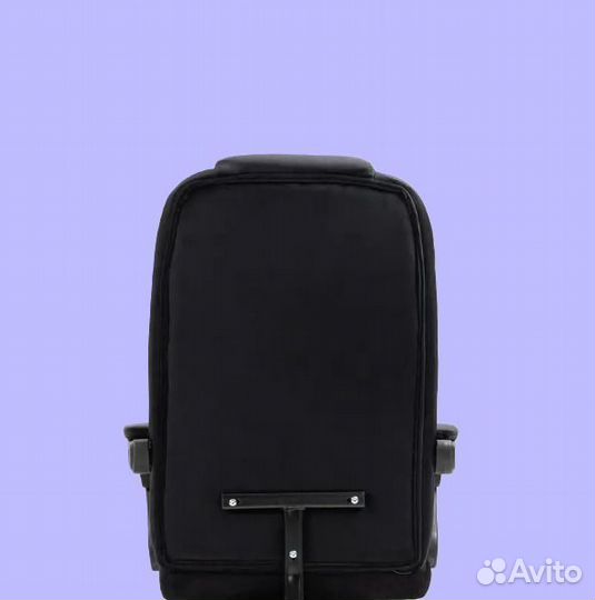 Офисное кресло с подножкой