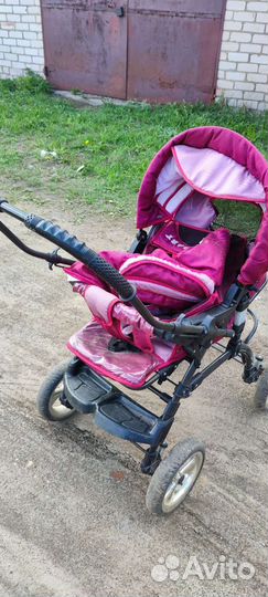 Прогулочная коляска