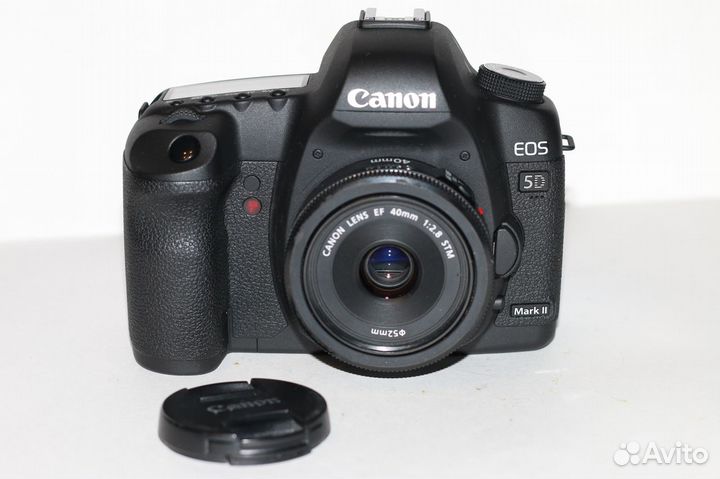 Canon 5D Mark II + 40 2.8