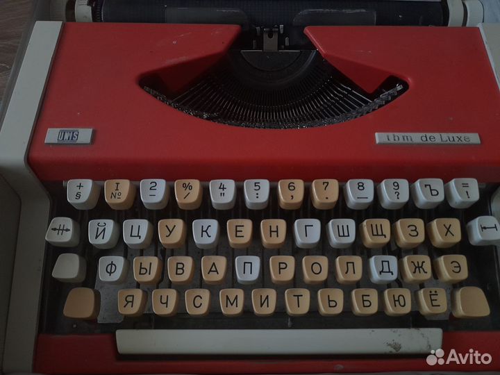 Пишущая печатная машинка unis