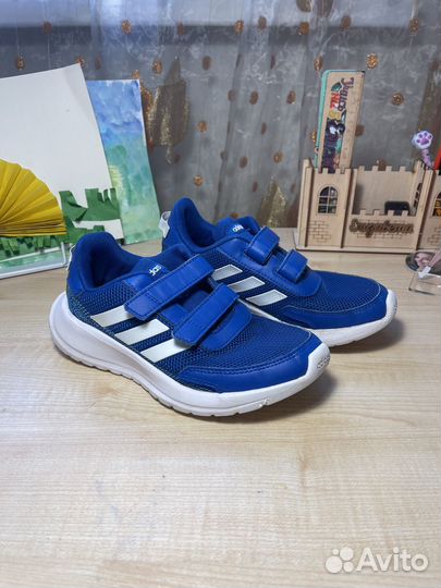 Кроссовки Adidas, размер 34